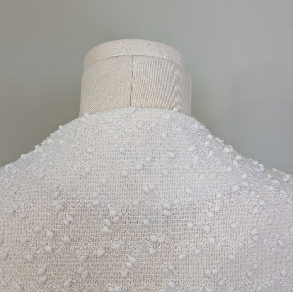 Joseph Ribkoff Women's White Top Textured Sequin Asymmetrical Size 6 - Picture 9 of 16